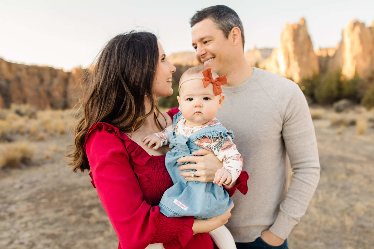 fall-family-photoshoot-at-smith-rock-state-park-bryndle-photo